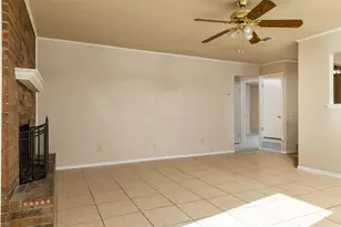 551 Rockledge Dr, Saginaw, TX 76179 - Photo 11