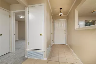 551 Rockledge Dr, Saginaw, TX 76179 - Photo 7