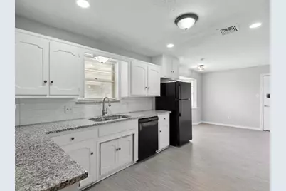 3709 Ashford Avenue, Fort Worth, TX 76133 - Photo 11