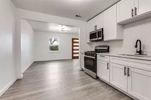 629 N 4th St, Garland, TX 75040 - Photo 7