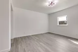 629 N 4th St, Garland, TX 75040 - Photo 15