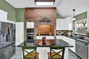 504 Anthony Dr, Euless, TX 76039 - Photo 9