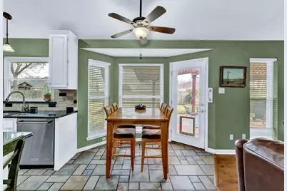 504 Anthony Drive, Euless, TX 76039 - Photo 11