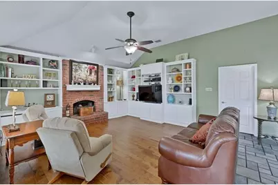 504 Anthony Drive, Euless, TX 76039 - Photo 13