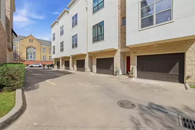 722 E 1st Street, Fort Worth, TX 76102 - Photo 3