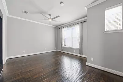 722 E 1st Street, Fort Worth, TX 76102 - Photo 13