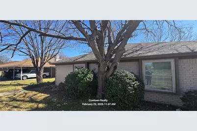 1029 Cottonwood Trail, Benbrook, TX 76126 - Photo 3