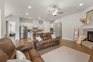 117 St Elias Dr, Burleson, TX 76028 - Photo 9