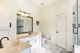 1805 Arbor Creek Dr, Garland, TX 75040 - Photo 17