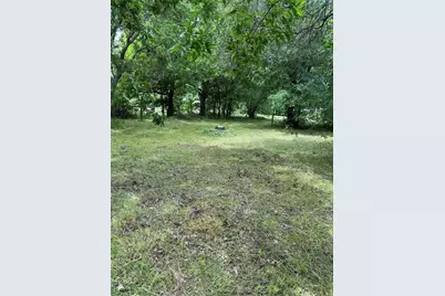 1733 S Lindsay Street, Gainesville, TX 76240 - Photo 1