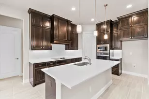 4651 Spg Gdn Rd, Midlothian, TX 76065 - Photo 3