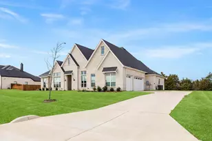 4651 Spg Gdn Rd, Midlothian, TX 76065 - Photo 1