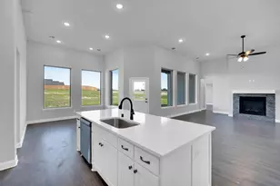 108 Lila Lk Dr, Waxahachie, TX 75165 - Photo 9