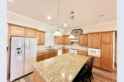 318 E 4th Street, Lindsay, TX 76250 - Photo 9