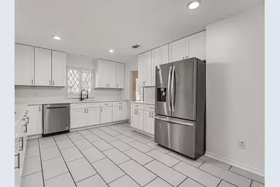 9922 Hickory Crossing, Dallas, TX 75243 - Photo 11