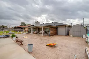 306 Tahiti Dr, Granbury, TX 76048 - Photo 33