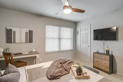 306 Tahiti Drive, Granbury, TX 76048 - Photo 27