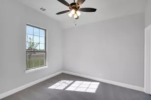 128 Lila Lk Dr, Waxahachie, TX 75165 - Photo 21