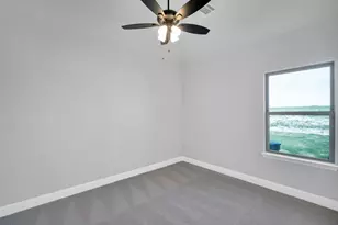 128 Lila Lk Dr, Waxahachie, TX 75165 - Photo 19
