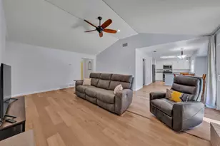 401 Ferenz Ct, Crowley, TX 76036 - Photo 3