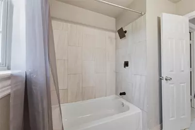 1606 Davis Boulevard, Garland, TX 75042 - Photo 31
