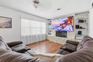 135 Hightower St, Hillsboro, TX 76645 - Photo 3