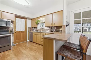 135 Hightower St, Hillsboro, TX 76645 - Photo 5