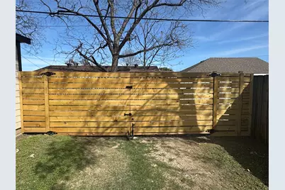 920 S Montreal Avenue, Dallas, TX 75208 - Photo 15