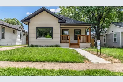 920 S Montreal Avenue, Dallas, TX 75208 - Photo 1