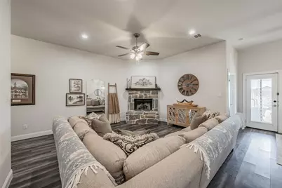 141 Maverick Lane, Pilot Point, TX 76258 - Photo 17