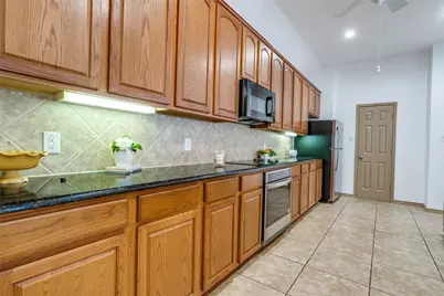 7586 Saint Stephens Square, Frisco, TX 75035 - Photo 17