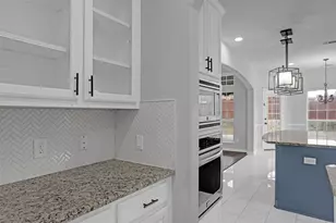 12350 Honeyflower Dr, Frisco, TX 75035 - Photo 9