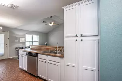 602 N Jordan Street, Whitesboro, TX 76273 - Photo 11