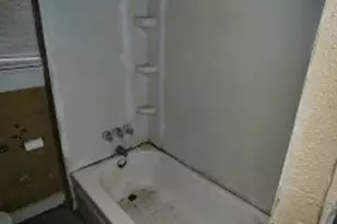 1001 S 16th St, Waco, TX 76706 - Photo 13