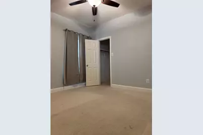 4442 Sharpsburg Drive, Grand Prairie, TX 75052 - Photo 3