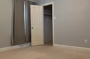 4442 Sharpsburg Dr, Grand Prairie, TX 75052 - Photo 3