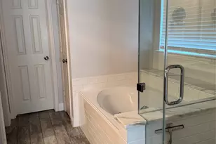 4442 Sharpsburg Dr, Grand Prairie, TX 75052 - Photo 7