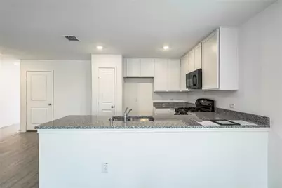 7716 Thornton Drive, McKinney, TX 75071 - Photo 9