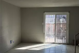 9434 Olde Towne Row, Dallas, TX 75227 - Photo 7