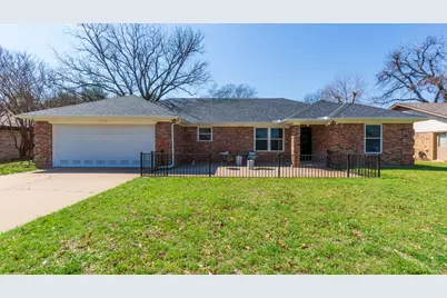 904 Meadowlark Lane, Granbury, TX 76048 - Photo 1