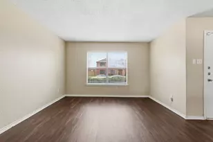 304 Sandlewood Ln, Cedar Hill, TX 75104 - Photo 11