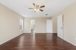 304 Sandlewood Ln, Cedar Hill, TX 75104 - Photo 21