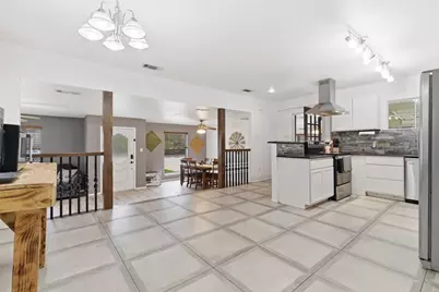 208 E Columbia Street, Weatherford, TX 76086 - Photo 9