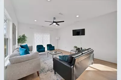 1614 Caldwell Avenue, Dallas, TX 75223 - Photo 13