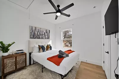 1614 Caldwell Avenue, Dallas, TX 75223 - Photo 19