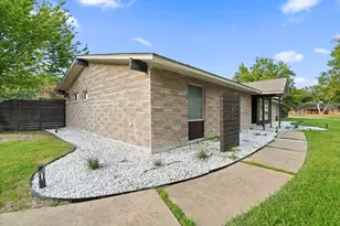 3427 St Cloud Cir, Dallas, TX 75229 - Photo 3