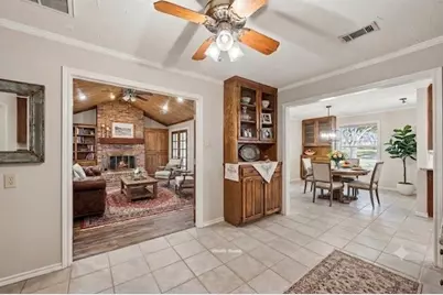 6208 Windsong Drive, Arlington, TX 76001 - Photo 11