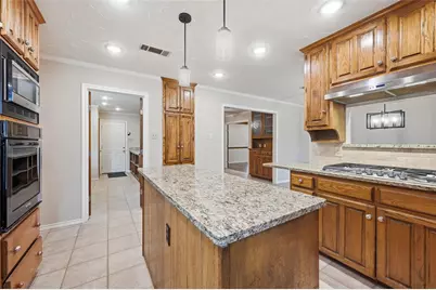 6208 Windsong Drive, Arlington, TX 76001 - Photo 15