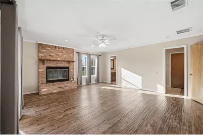 6208 Windsong Drive, Arlington, TX 76001 - Photo 19