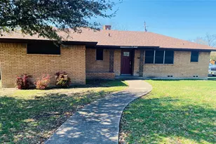 1315 Willowcreek Dr, Lancaster, TX 75146 - Photo 1